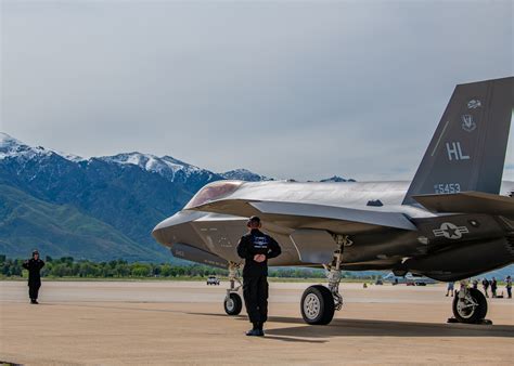 F-35 Demonstration Team Performance