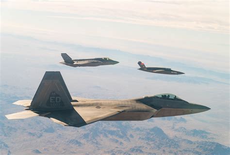 F-35 Lightning II in formation