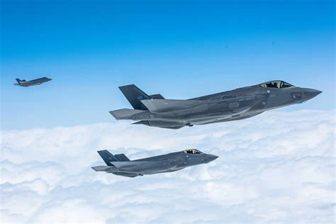 F-35 MADL system