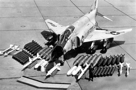 F-4 Phantom II gun