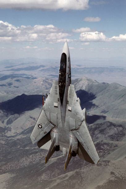 F-14 Tomcat Climb