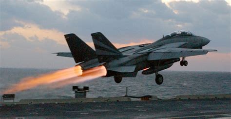 F14 Tomcat Takeoff