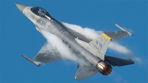 F-16 in Flight