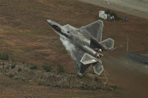 F-22 Raptor Speed 9