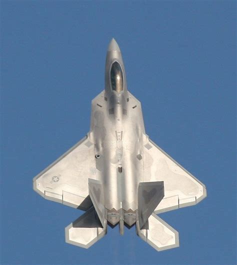 F-22 Raptor vertical climb