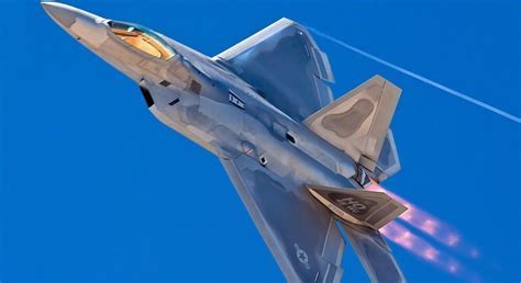 F-22 Raptor in Flight