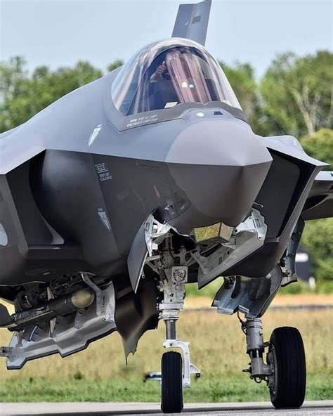 F-35 Lightning II cost issues