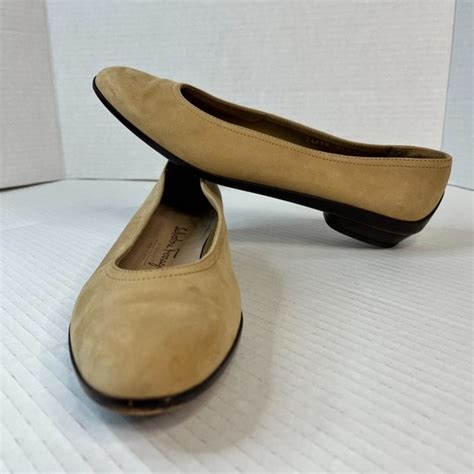 Flat Shoes for Women