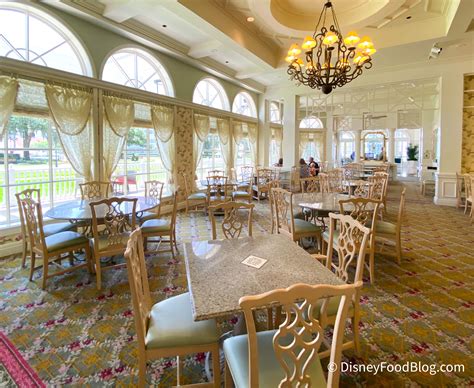 Dining at the Floridian Hotel Disney Florida