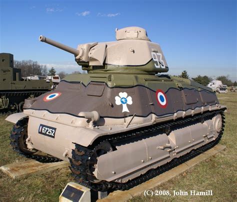 French WW2 Tank Image 6