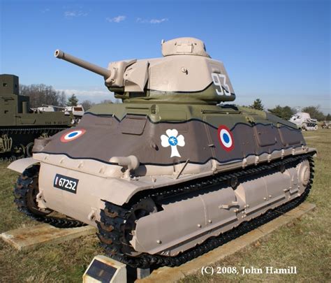 French WW2 Tank Image 3