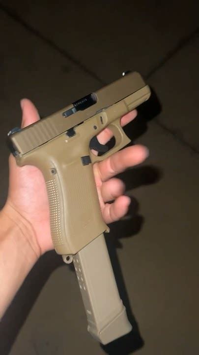 Glock 19 4th Gen magazine release