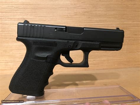 Glock 19 compact size