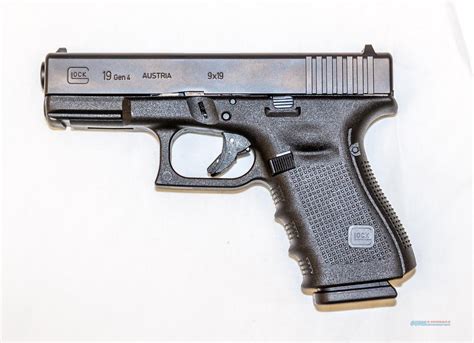 Glock 19 Semi-Automatic Pistol