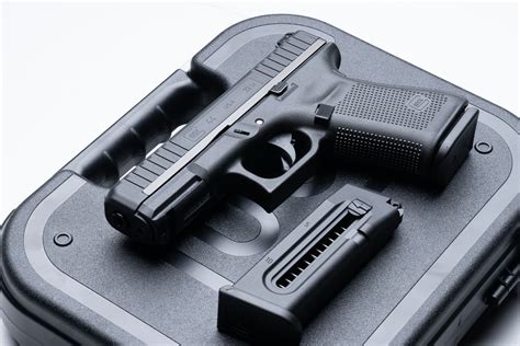 Glock 22 Pistol Image 2