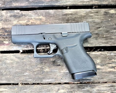 Glock 43 slim frame for self-defense