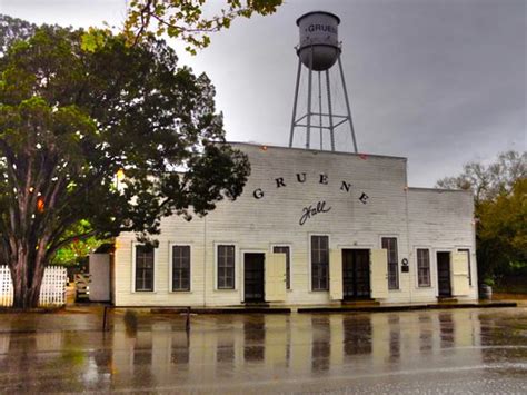 Gruene Hall Amenities