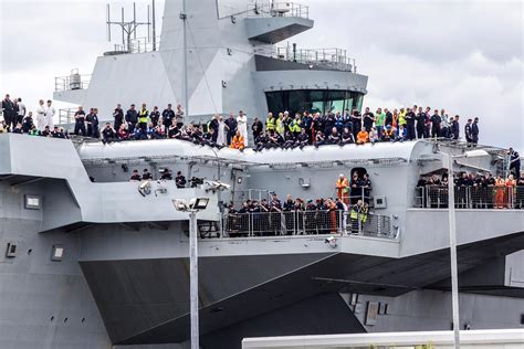 HMS Queen Elizabeth Crew