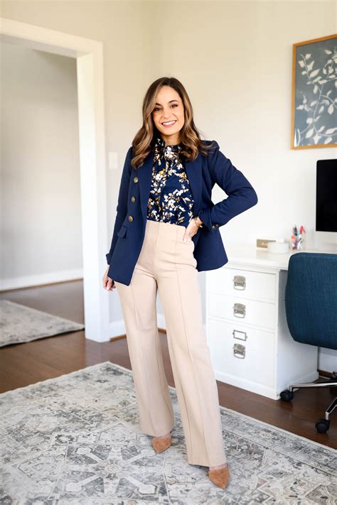 How To Style A Navy Blue Blazer