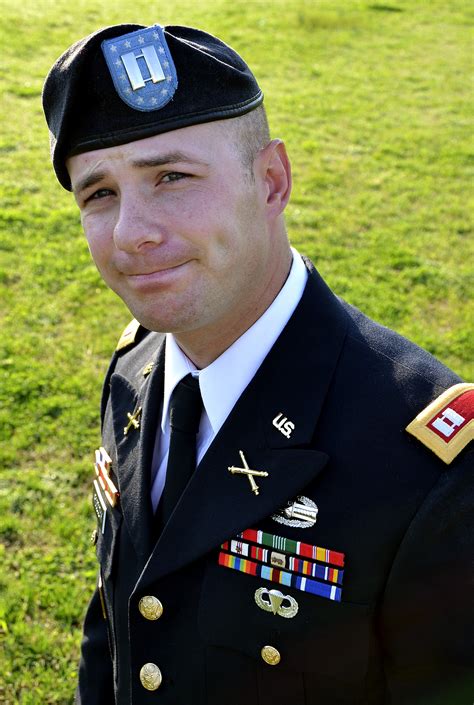 Infantry Officer Image 5