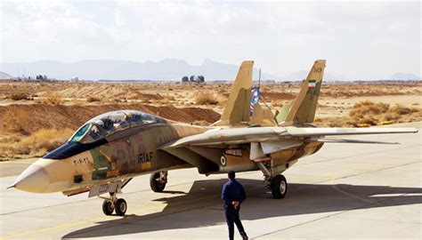 Iranian F-14 Tomcat formation flight