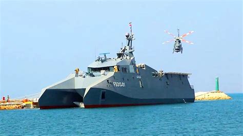 Iranian Navy Frigate Sahand Image 10