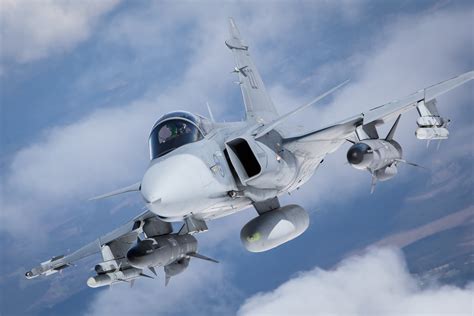 Jas 39 Gripen advanced avionics