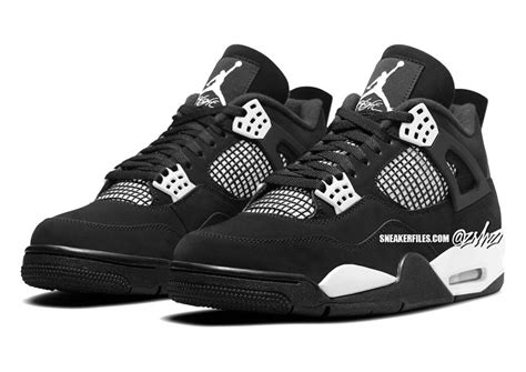 Jordan 4 White Black Sneaker