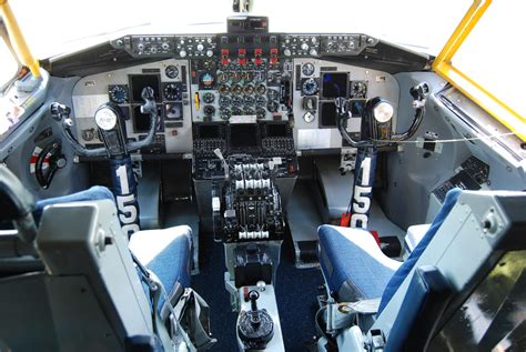 KC-135 Stratotanker cockpit