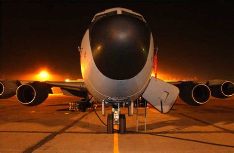 KC-135 Stratotanker night operations