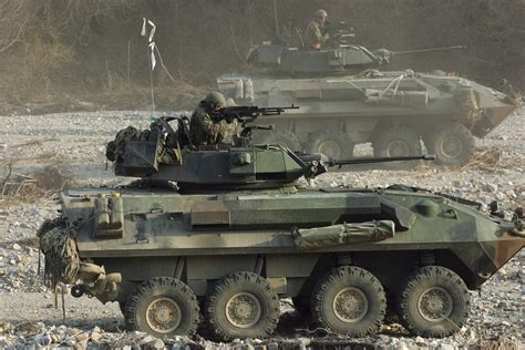 LAV-25