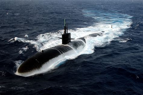 Los Angeles Class Submarine in Open Water