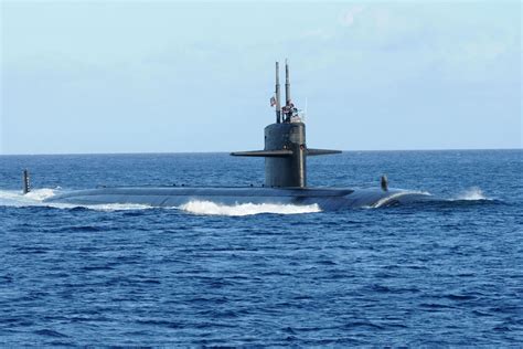 Los Angeles-Class Submarine Crew