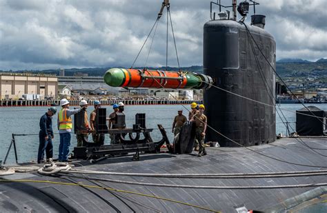 Los Angeles-class submarine torpedo tubes