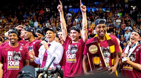 Loyola Chicago Basketball Awards