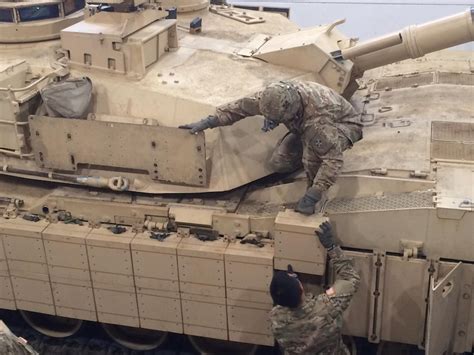 M1 Abrams side plates installation