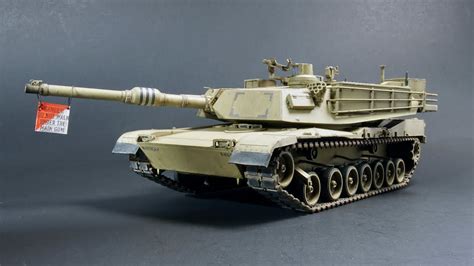 M1 Abrams without side plates