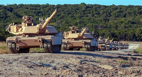 M1A1 vs M1A2 Comparison