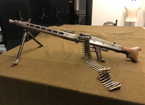 MG 42