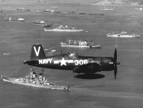 MacArthur with aircraft