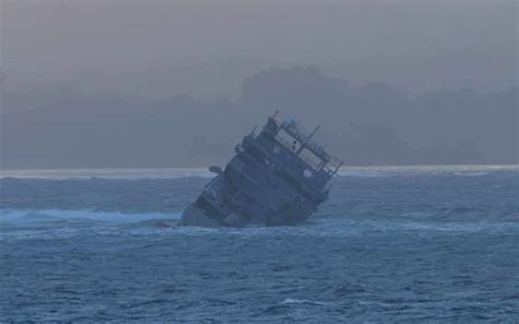 Manawanui New Zealand Navy Ship