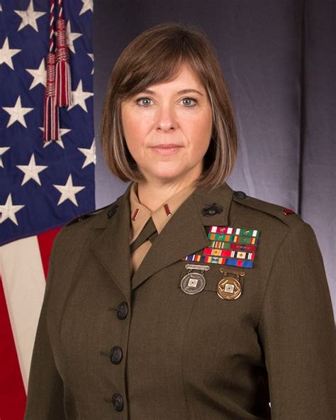 Marine Corps Warrant Officer Image 5