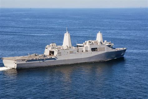 USS Mesa Verde (LPD 19) during a visit to the port of Bahrain