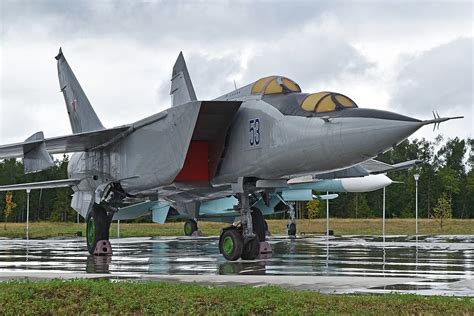 MiG-25R in flight