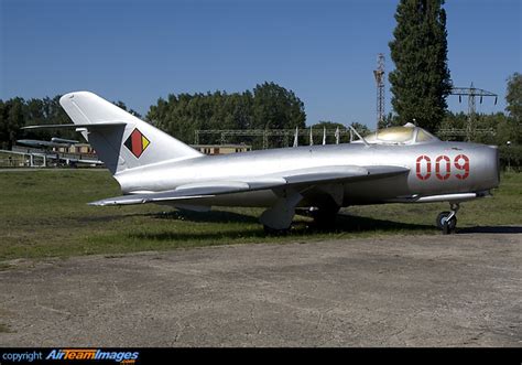 Mikoyan Mig-1.44 Gallery 9