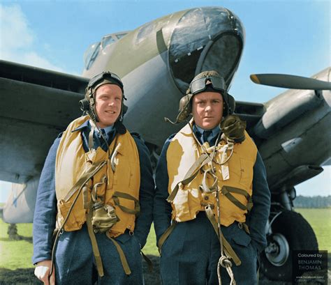 Mosquito crew in front of their aircraft