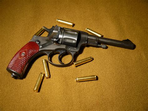 Nagant M1895 Revolver