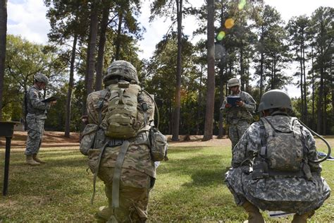 A National Guard officer instructor teaching a class