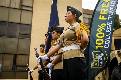 National Guard recruiter station