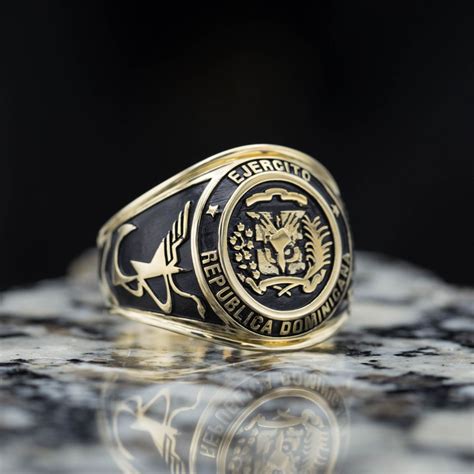 Naval Academy Graduation Ring Design